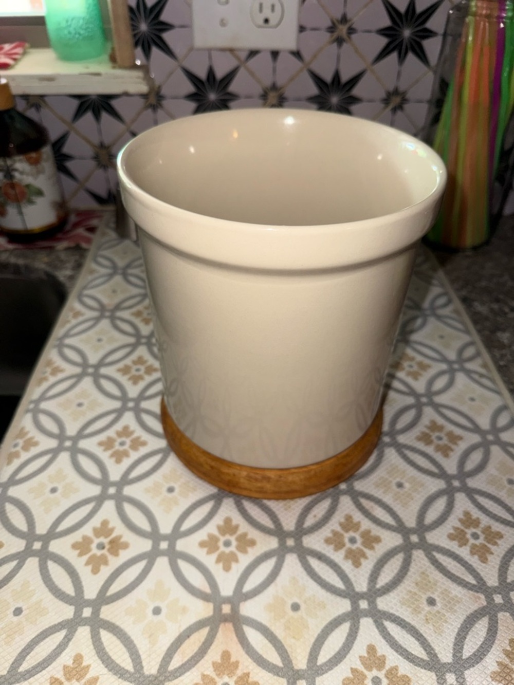 Cream Ceramic Utensil Holder with Wood Base